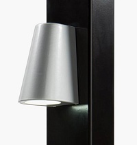 Купить Элегантное LED-освещение Locinox (Бельгия) TRICONE для ворот, цвета zilver и 9005 (черный) в Сочи